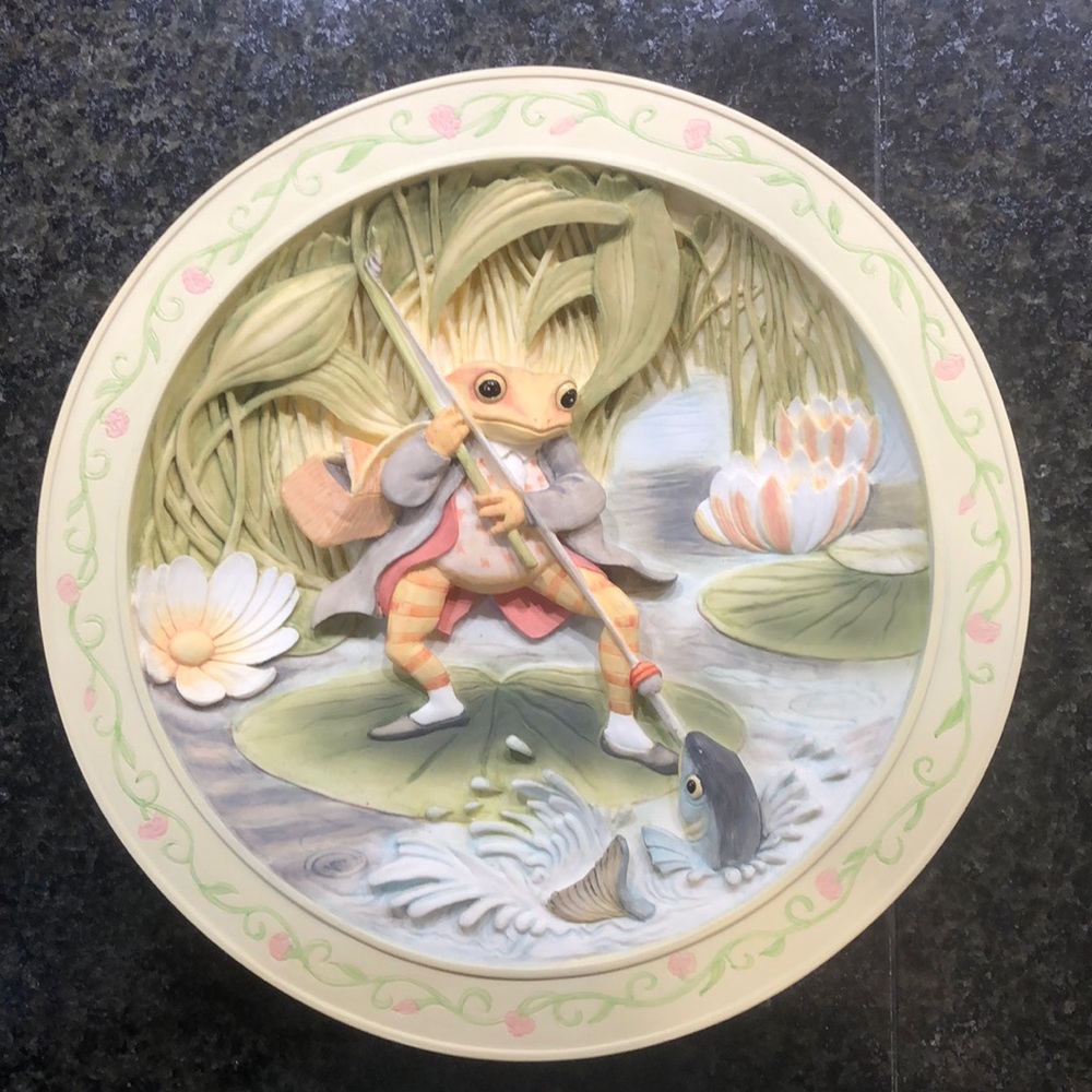 Davenport Pottery, Plate #5 The Tale Of Mr. Jeremy Fisher Raised Plate